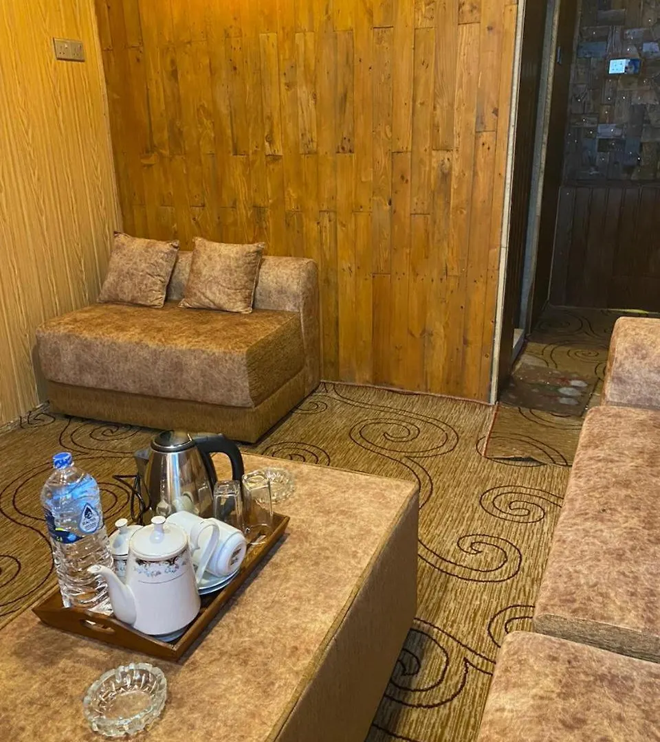 Hotel Chekeena Wood Cabin Nuwara Eliya