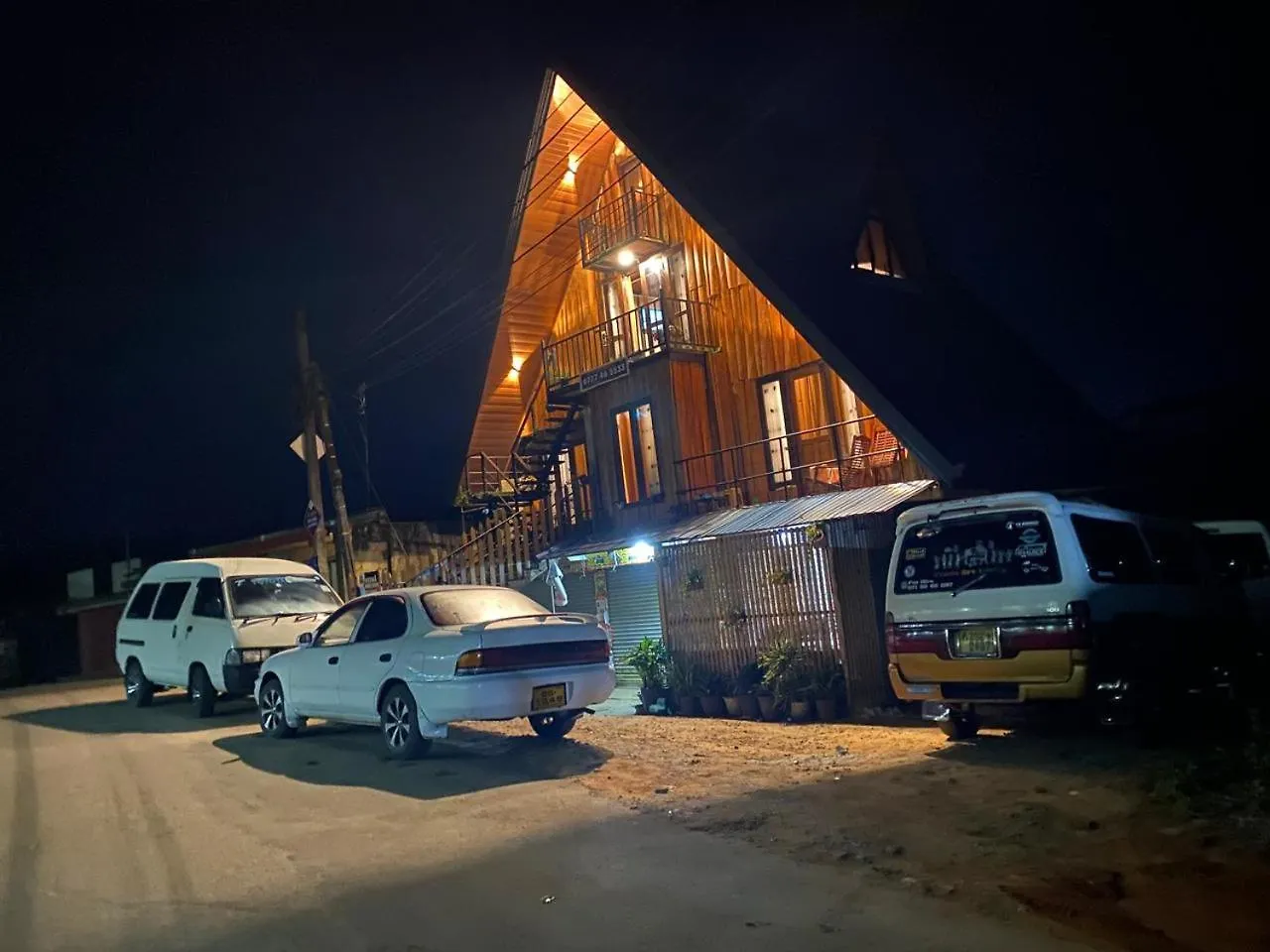 Chekeena Wood Cabin Nuwara Eliya